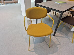 Armstuhl Siluetta Mobliberica 30% Rabatt